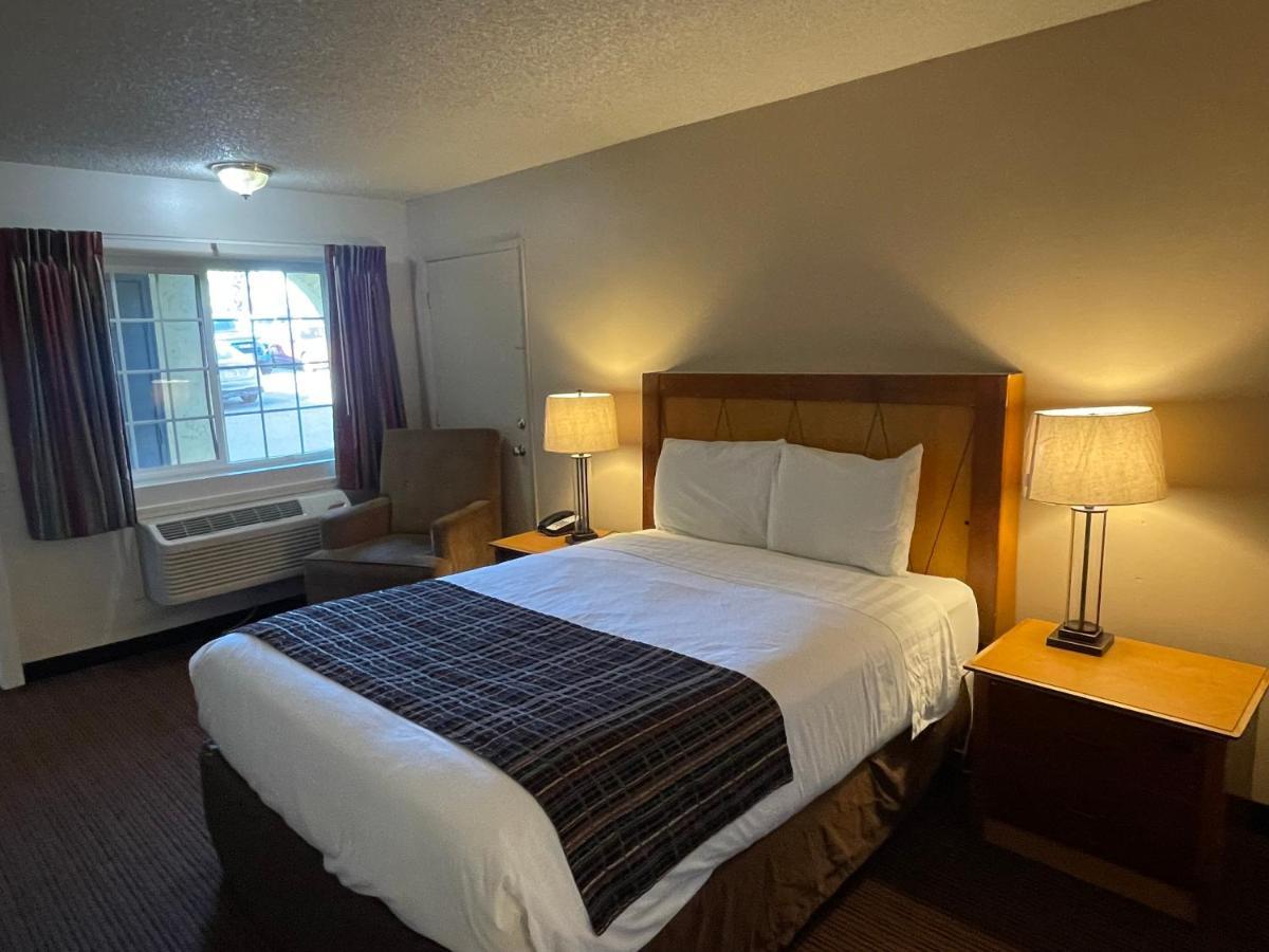 Skyway Inn - Seatac Eksteriør billede
